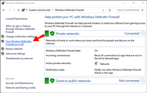 Klicka på Slå på eller av Windows Defender-brandväggen