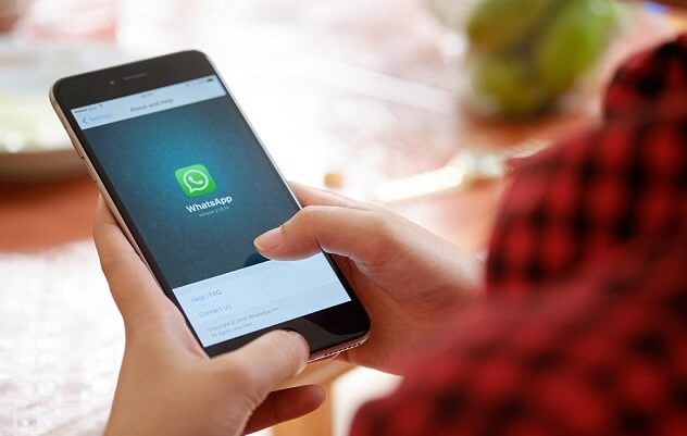 Silinen WhatsApp Mesajlarını Kurtarmak İçin WhatsApp Mesajlarını E-posta ile Yedekleyin